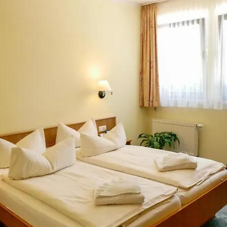 Hotel Waldesruh 3*